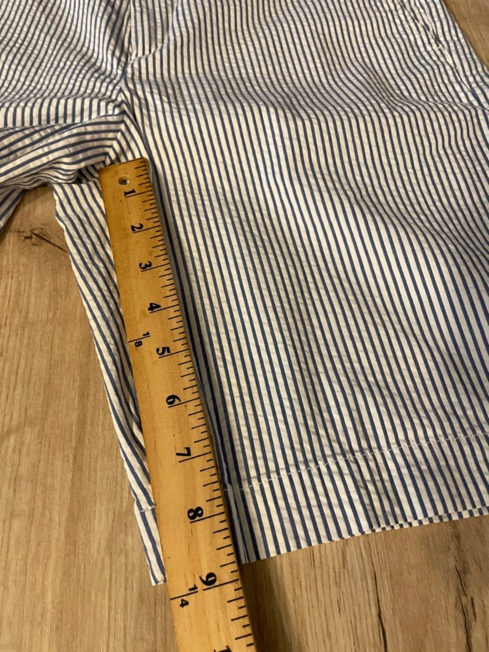 GAP Blue White Striped Bermuda Shorys Womens 4P Preppy Summer - Picture 6 of 6